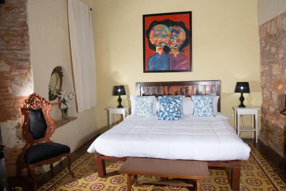 Dona Elvira Boutique Hotel Санто Доминго Екстериор снимка