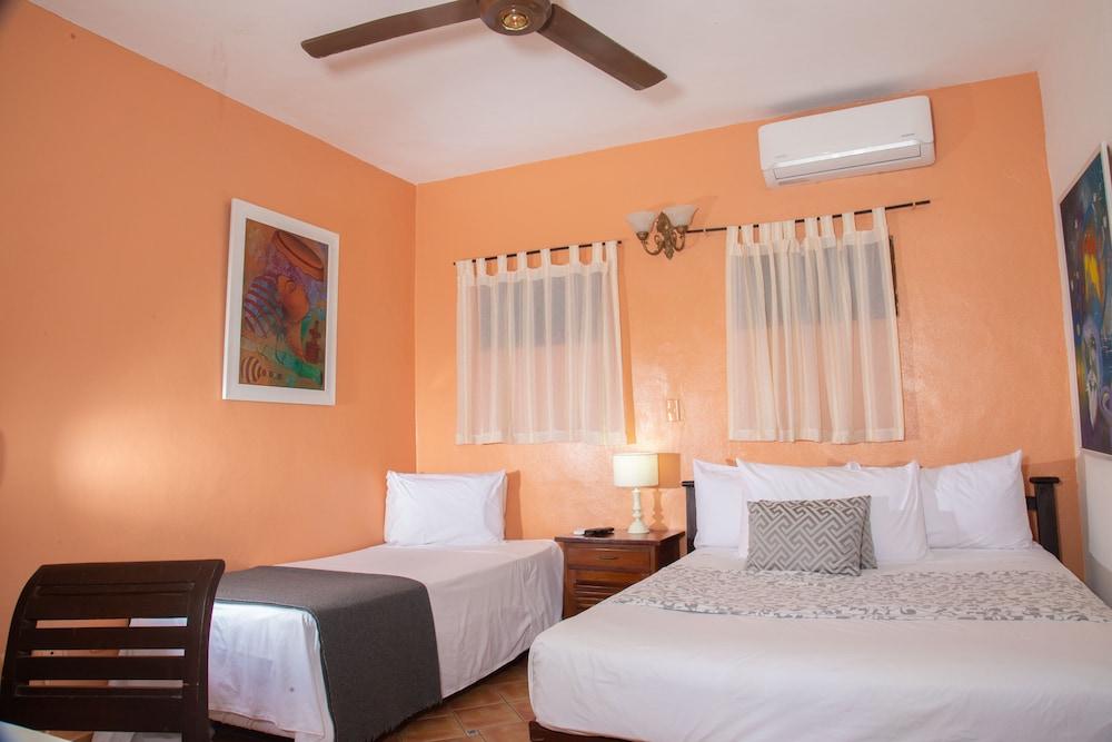 Dona Elvira Boutique Hotel Санто Доминго Екстериор снимка
