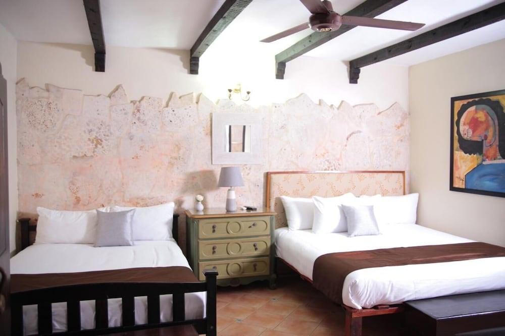 Dona Elvira Boutique Hotel Санто Доминго Екстериор снимка