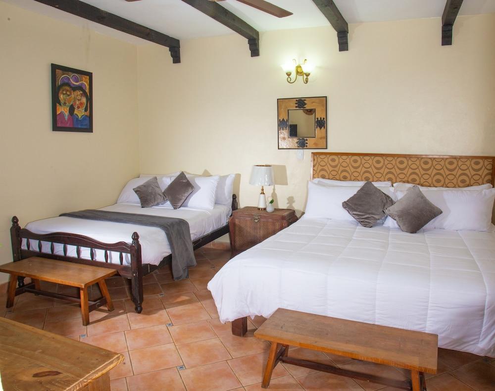 Dona Elvira Boutique Hotel Санто Доминго Екстериор снимка