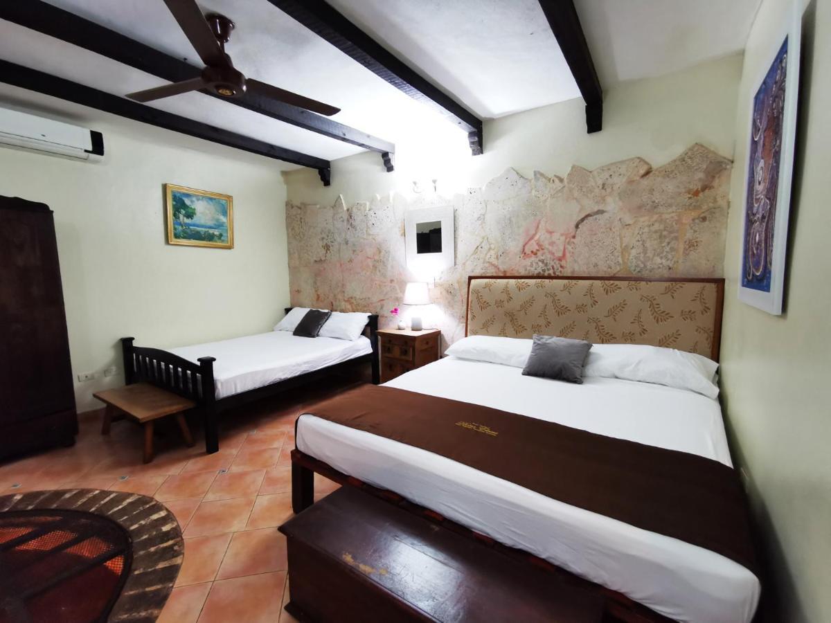 Dona Elvira Boutique Hotel Санто Доминго Екстериор снимка